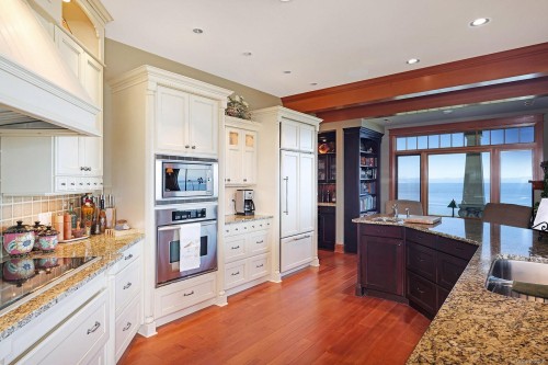 1133 Yates Rd, Comox, BC 