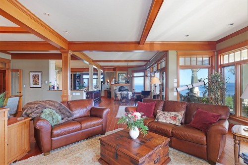 1133 Yates Rd, Comox, BC 