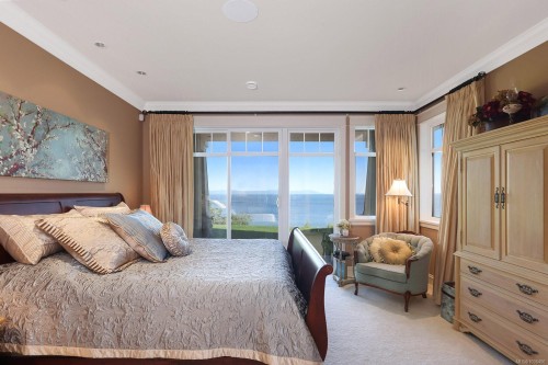 1133 Yates Rd, Comox, BC 