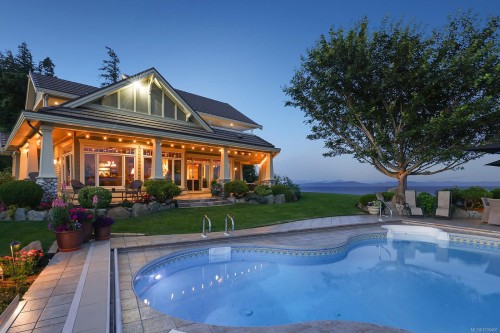 1133 Yates Rd, Comox, BC 