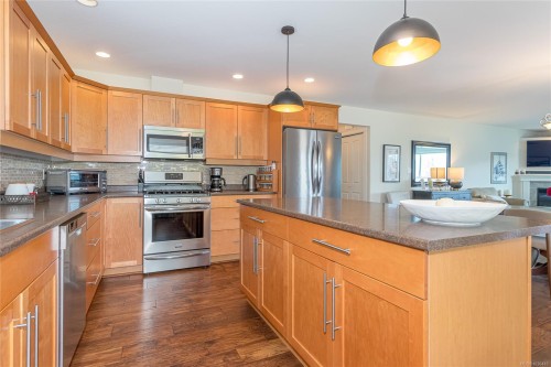 1714 Chaplin St, Crofton, BC 