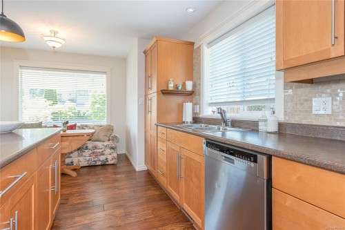 1714 Chaplin St, Crofton, BC 