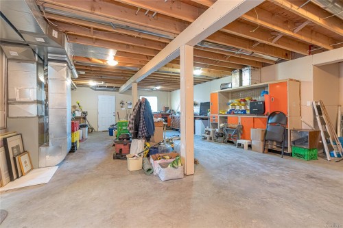 1714 Chaplin St, Crofton, BC 