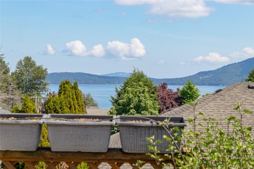 1714 Chaplin St, Crofton, BC 
