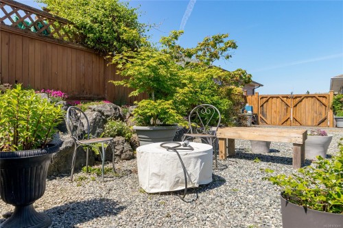 1714 Chaplin St, Crofton, BC 