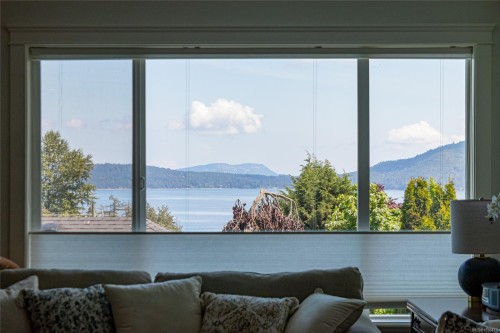 1714 Chaplin St, Crofton, BC 