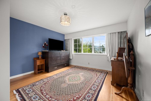 9510 Mcfarlane Rd, Denman Island, BC 