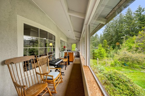 9510 Mcfarlane Rd, Denman Island, BC 