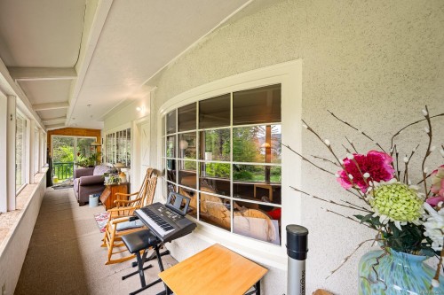 9510 Mcfarlane Rd, Denman Island, BC 