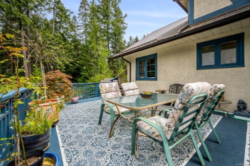 9510 Mcfarlane Rd, Denman Island, BC 