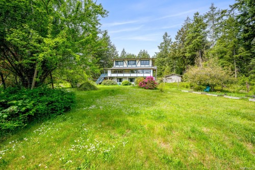 9510 Mcfarlane Rd, Denman Island, BC 