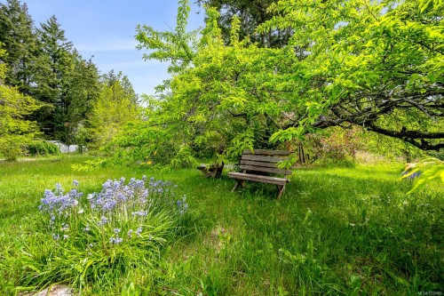 9510 Mcfarlane Rd, Denman Island, BC 