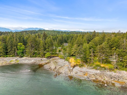 9510 Mcfarlane Rd, Denman Island, BC 
