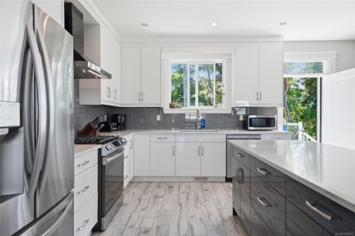 135 Lindquist Rd, Nanaimo, BC 