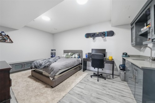135 Lindquist Rd, Nanaimo, BC 