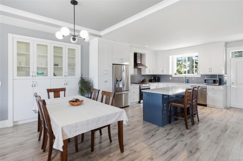 135 Lindquist Rd, Nanaimo, BC 