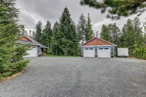 1868 Galvin Pl, Qualicum Beach, BC 