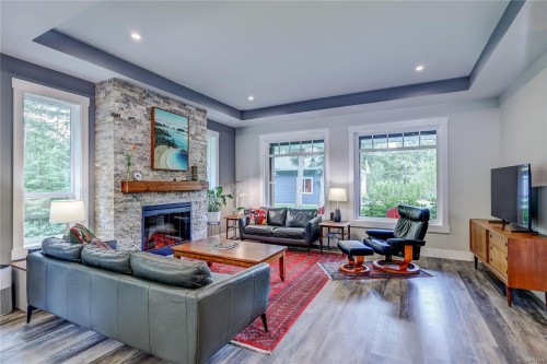 1868 Galvin Pl, Qualicum Beach, BC 