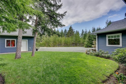 1868 Galvin Pl, Qualicum Beach, BC 