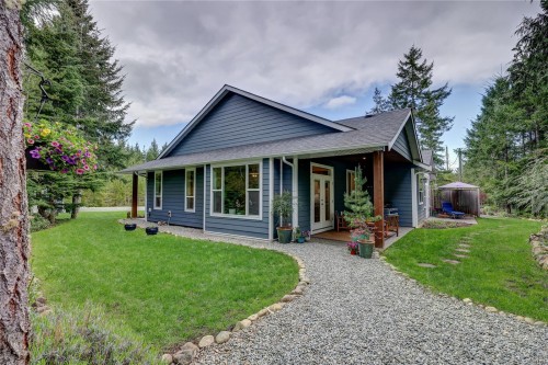 1868 Galvin Pl, Qualicum Beach, BC 