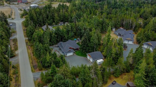 1868 Galvin Pl, Qualicum Beach, BC 