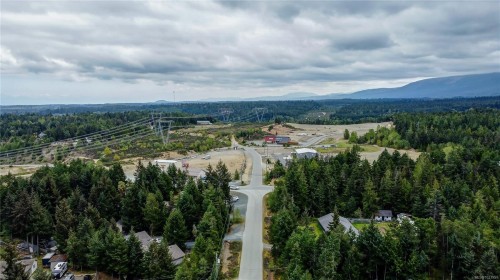 1868 Galvin Pl, Qualicum Beach, BC 