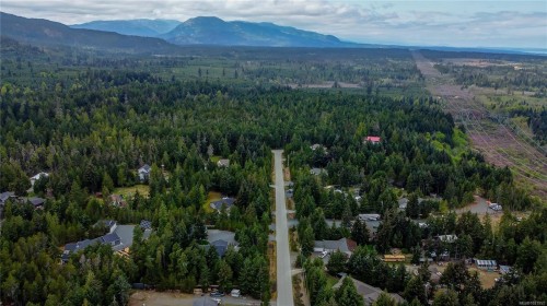 1868 Galvin Pl, Qualicum Beach, BC 