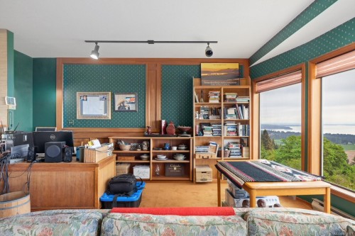 9911 Panorama Ridge Rd, Chemainus, BC 