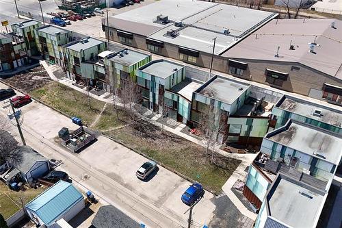 8A-791 Wall St, Winnipeg, MB 