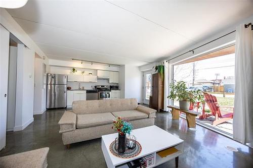 8A-791 Wall St, Winnipeg, MB 