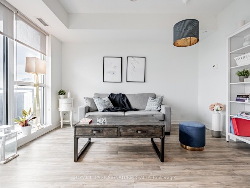 2102-51 East Liberty Street, Toronto, ON - Indoor Photo Showing Living Room