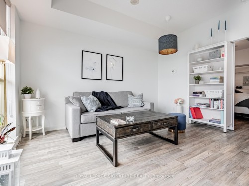 2102-51 East Liberty Street, Toronto, ON - Indoor Photo Showing Living Room