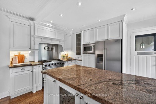 2 Pine Ridge Drive, Toronto, ON 