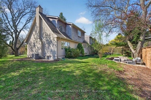 2 Pine Ridge Drive, Toronto, ON 