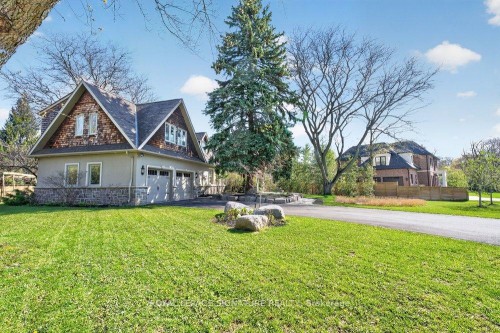 2 Pine Ridge Drive, Toronto, ON 