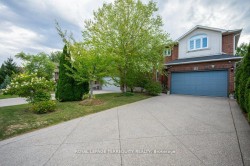 15 Armour Crescent Hamilton, ON L9K 1S1