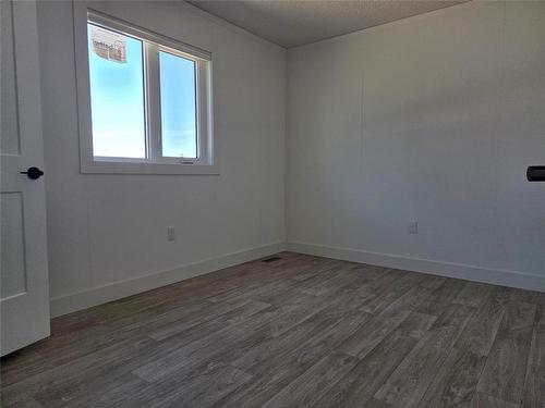 125 Prairie Oak Drive, Mitchell, MB - Indoor Photo Showing Other Room