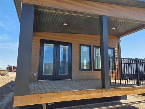 125 Prairie Oak Drive, Mitchell, MB - Outdoor With Deck Patio Veranda