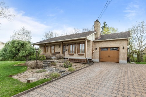 245 Av. De Beaujeu  Saint-Hyacinthe, QC J2S 7M9
