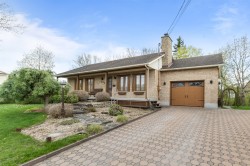 245 Av. De Beaujeu  Saint-Hyacinthe, QC J2S 7M9