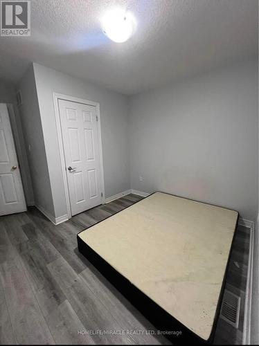 402 Linden Drive, Cambridge, ON - Indoor Photo Showing Other Room