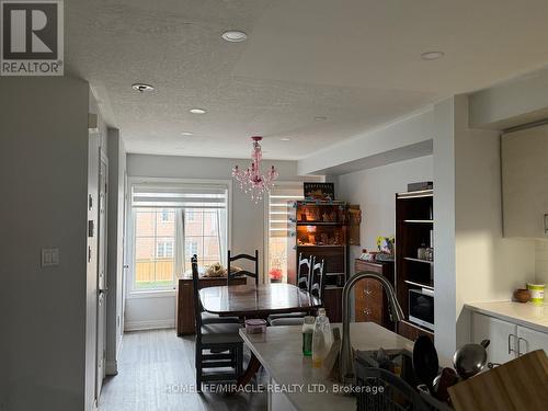 402 Linden Drive, Cambridge, ON - Indoor Photo Showing Dining Room