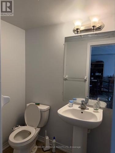 402 Linden Drive, Cambridge, ON - Indoor Photo Showing Bathroom