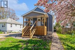 81 CHRISTMAS STREET  Port Colborne (Killaly East), ON L3K 1M4