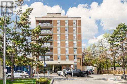 104 - 180 DUDLEY AVENUE  Markham, ON L3T 4X2