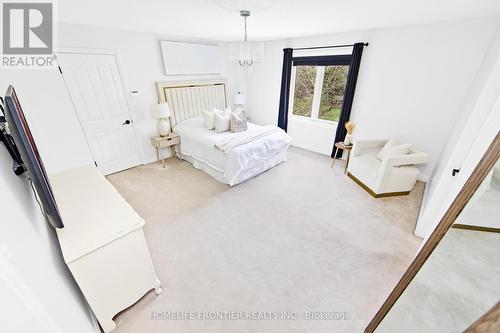 17 Bridle Path, Puslinch, ON - Indoor Photo Showing Bedroom