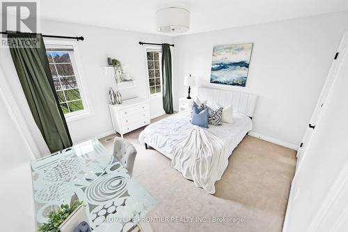 17 Bridle Path, Puslinch, ON - Indoor Photo Showing Bedroom