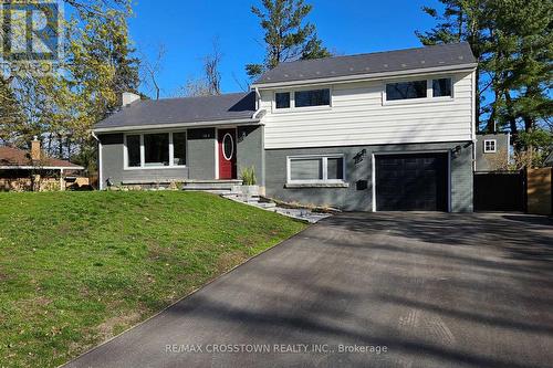 11 CASTLE DRIVE  Barrie, ON L4N 1P7