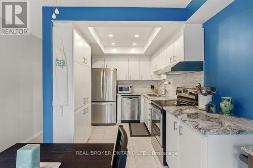 51 Haxby Private, Ottawa, ON - Indoor Photo Showing Kitchen With Stainless Steel Kitchen With Upgraded Kitchen