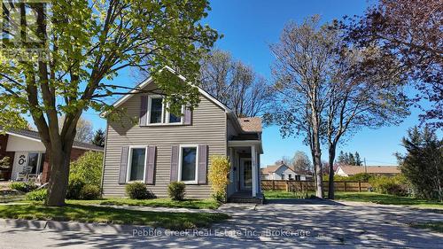 109 Napier - 109 Napier Street, Goderich (Goderich (Town)), ON 